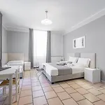 Berzi Pensión 3*